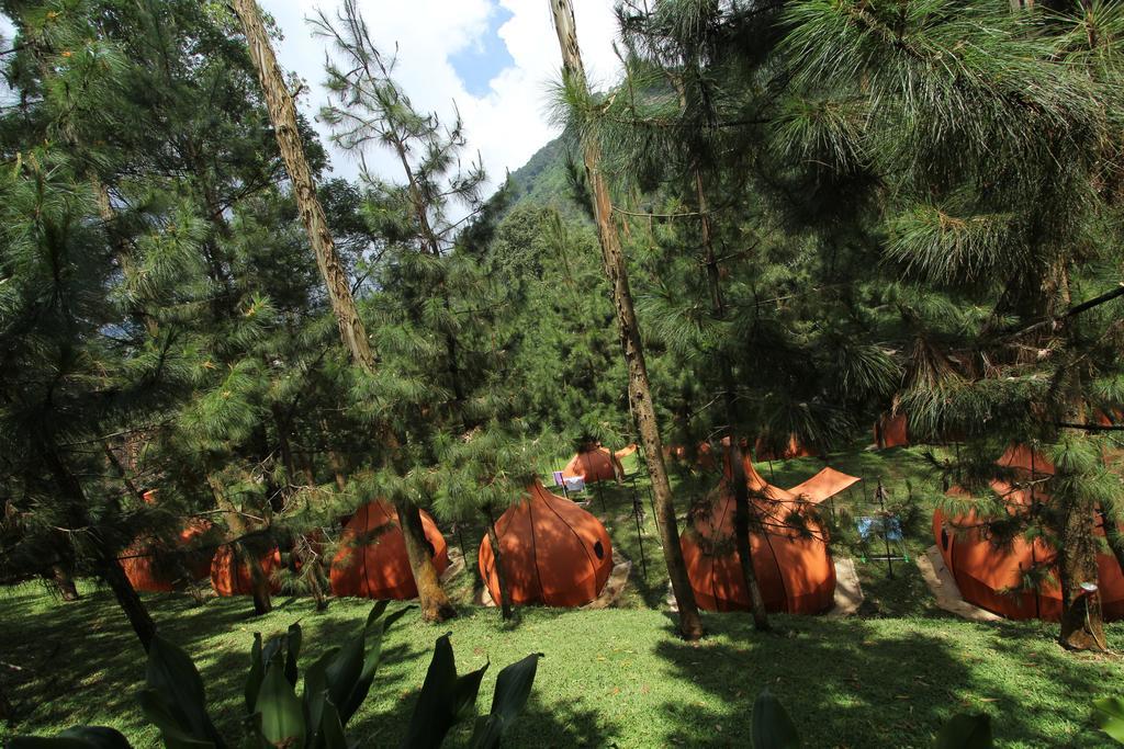 The Lodge Maribaya Cikareumbi Exterior foto